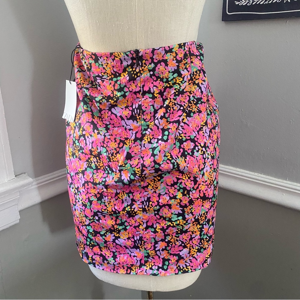 NWT New Zara floral mini pencil wiggle rouched skirt with front slit XS pink